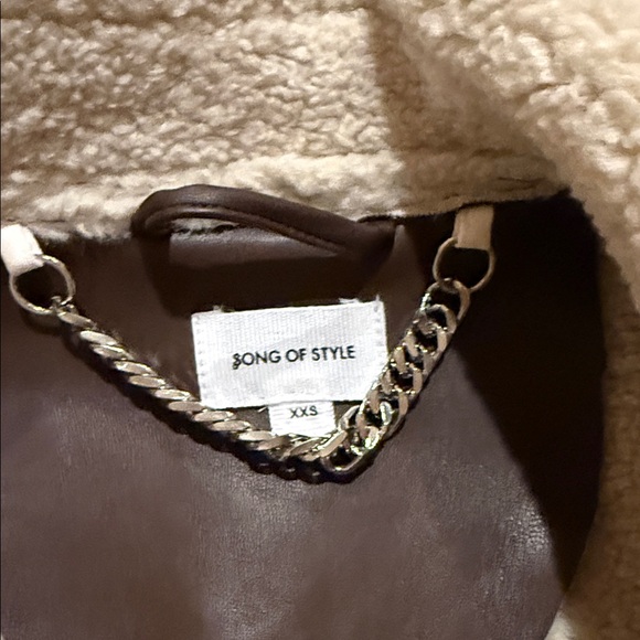 Song of Style Brown Faux Leather with Cream Interior - Picture 6 of 11